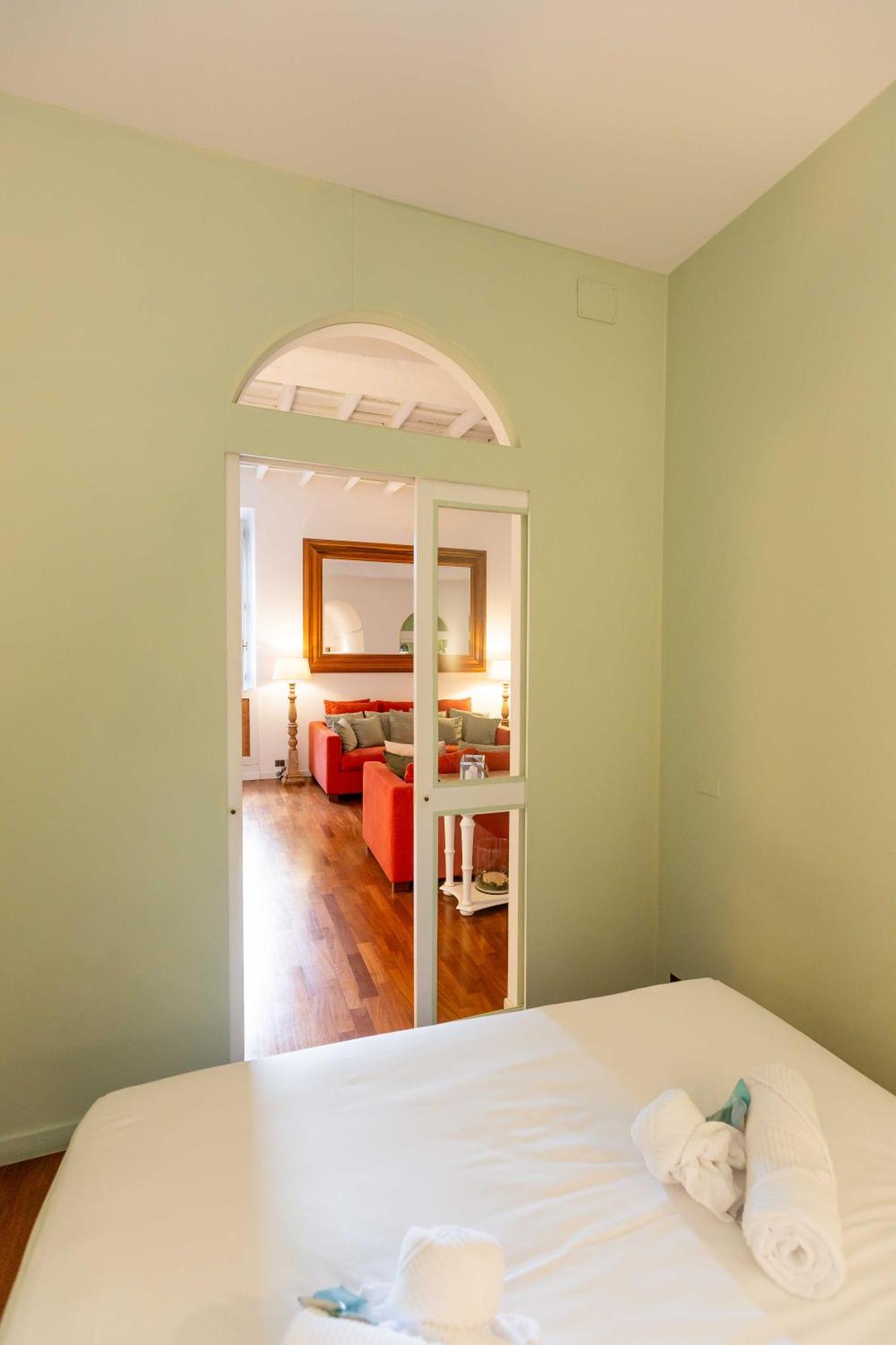 Luxury House Lungaretta - Zeno 50 * Roma